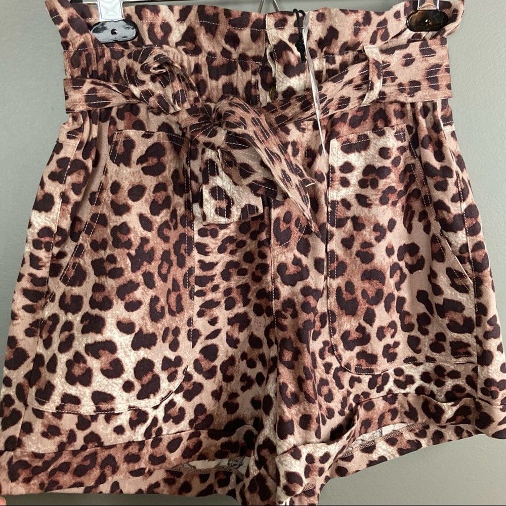 NWT Rebecca Minkoff shorts Morgan animal print small brown